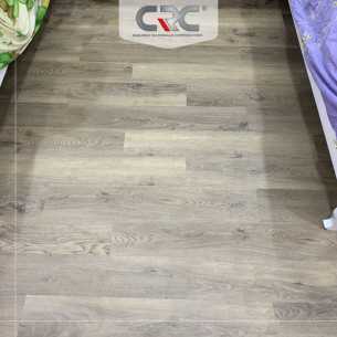 Sàn nhựa hèm khóa EF104
