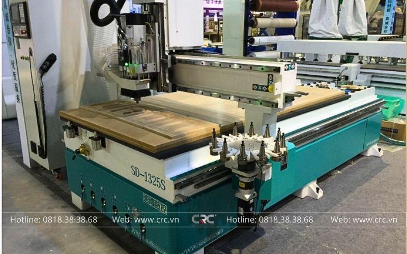 cua nhua composite huynh am cnc crcdoor (15)